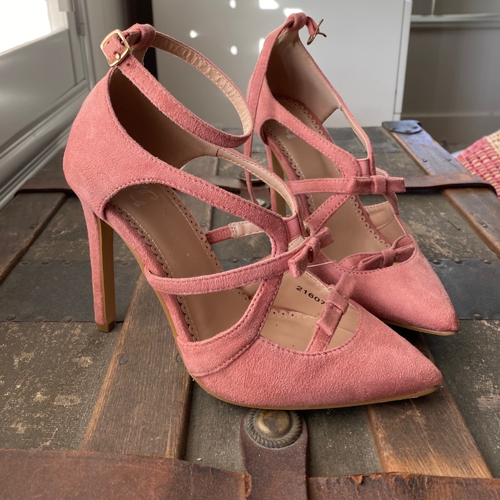 Pink heels